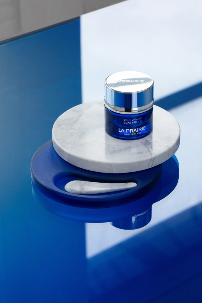 라프레리 La Prairie 3 LA PRAIRIEXSABINE MARCELIS SKINCARE RITUAL courtesy of La Prairie 1