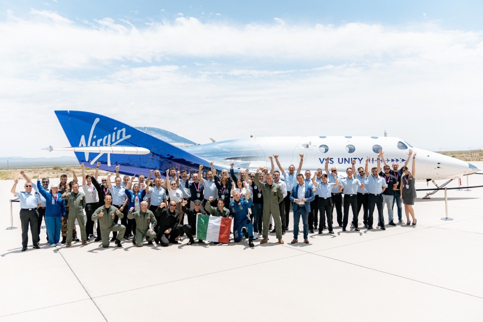 우주 정거장 레스토랑 콘셉트의 공간, 스페이스 220 4 04 8