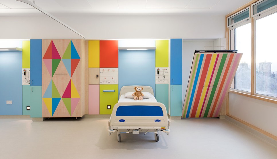 색의 경쾌함이 느껴지는 디자인 9 09 6