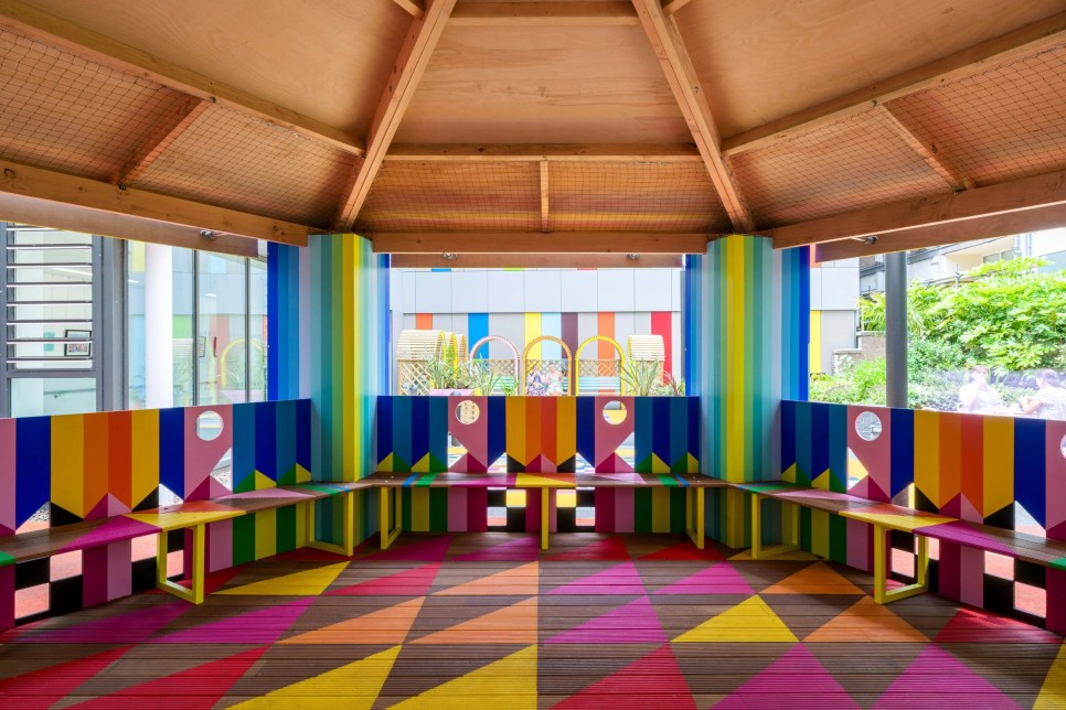 색의 경쾌함이 느껴지는 디자인 13 13 6