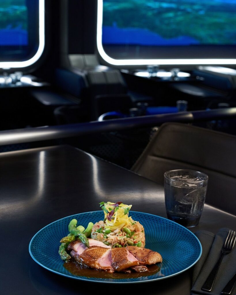 우주 정거장 레스토랑 콘셉트의 공간, 스페이스 220 16 16 7