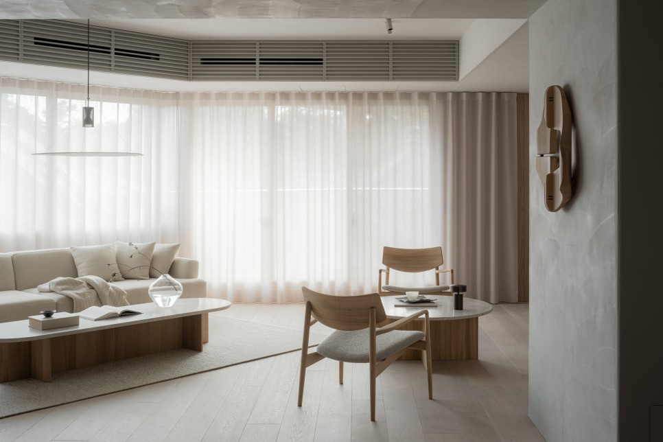 게이지 아시자와 디자인의 도심 속 미니멀리즘 하우스 2 2