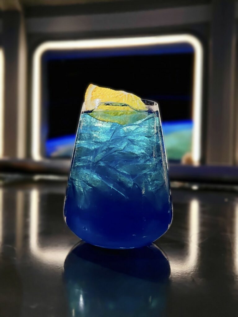 우주 정거장 레스토랑 콘셉트의 공간, 스페이스 220 20 20 3