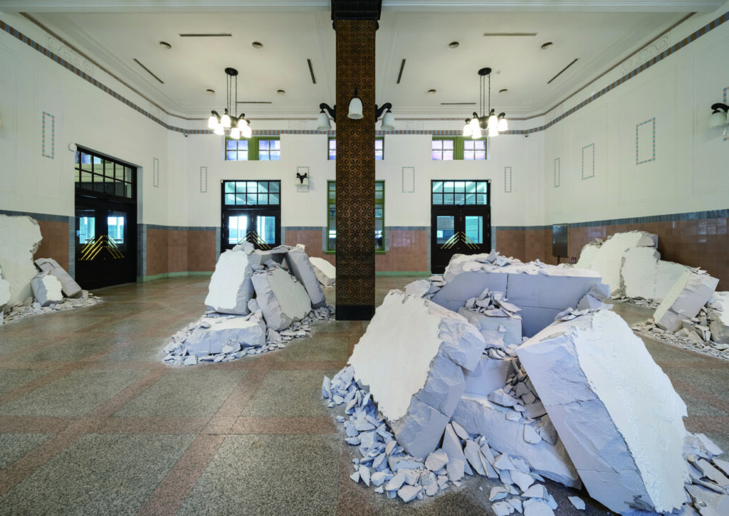 국제 타이포그래피 비엔날레 〈따옴표 열고 따옴표 닫고〉 11 231025000000464 O