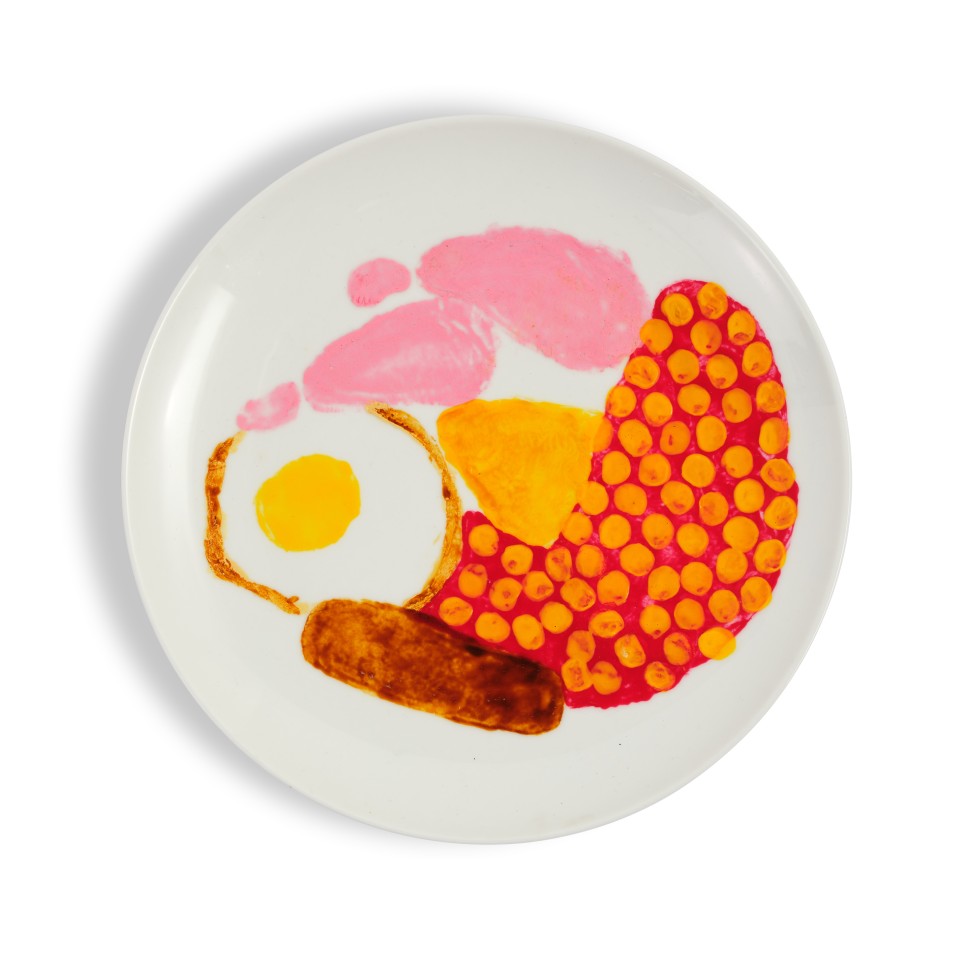 런던의 하이퍼 로컬 브랜드 ‘아틀리에100’ 12 5 3 Potato Printed London Dinner Plates. ©Yeshen Venema