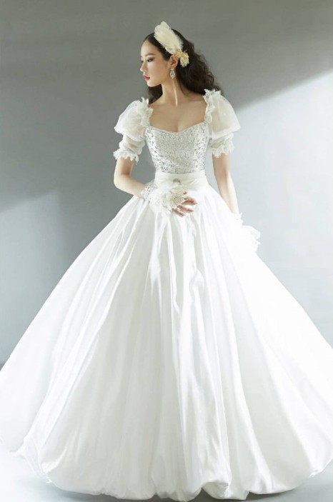 BTS·아이유·에스파… 수많은 아이돌이 거쳐간 디자이너, 데니쉐르 바이 서승연 ① 6 6 12