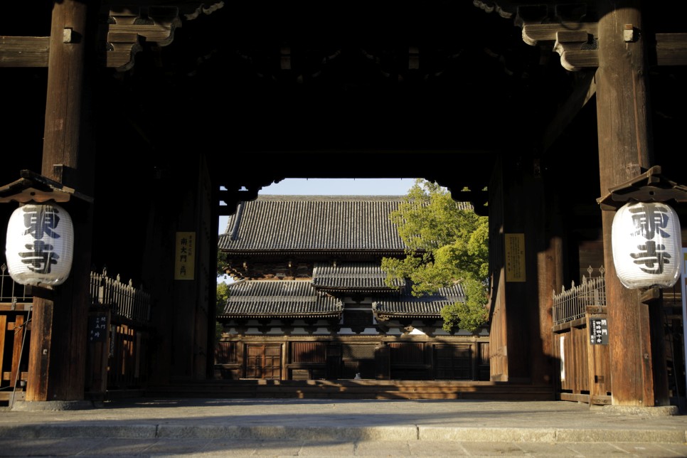 도심 여행의 베이스캠프, OMO 3 Activities Go KINJO tour guide 7 OMO3 Kyoto Toji by Hoshino Resorts.jpg