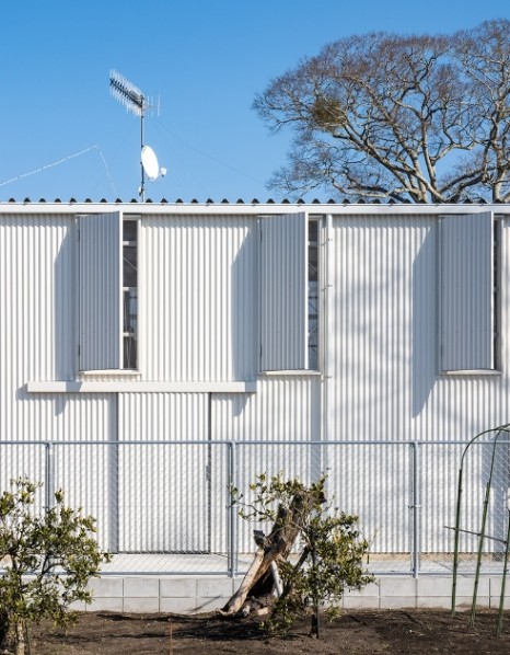 창고를 개조해 지은 집의 모습은? 5 Arii Irie Architects 3