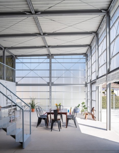 창고를 개조해 지은 집의 모습은? 3 Arii Irie Architects 5