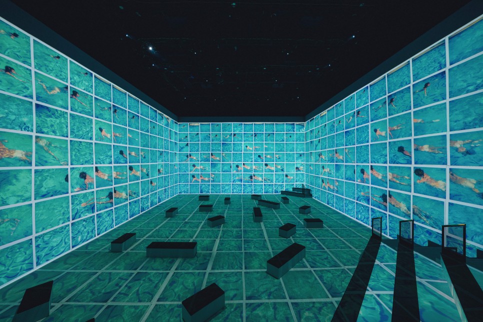 서울에서 만나는 데이비드 호크니 몰입형 전시, 라이트룸 서울 5 CREDIT 라이트룸 서울 3 min 1