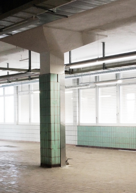 창고를 개조해 지은 집의 모습은? 16 Esch Sintzel Architekten 8