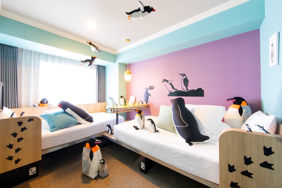도심 여행의 베이스캠프, OMO 14 Guest Room Penguin Room OMO7 Asahikawa by Hoshino Resorts.jpg