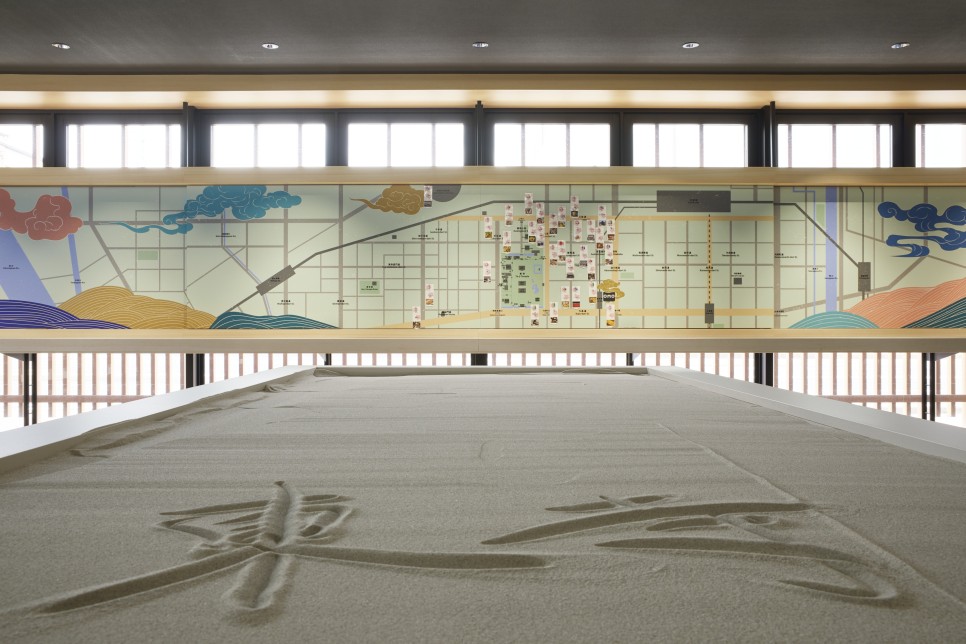 도심 여행의 베이스캠프, OMO 21 Lounge Go KINJO Map OMO3 Kyoto Toji by Hoshino Resorts