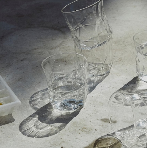 스칸디나비아 디자인의 정수를 요약하다 11 스칸디나비아 디자인의 정수를 요약하는 이케아X마리메꼬 컬렉션 11