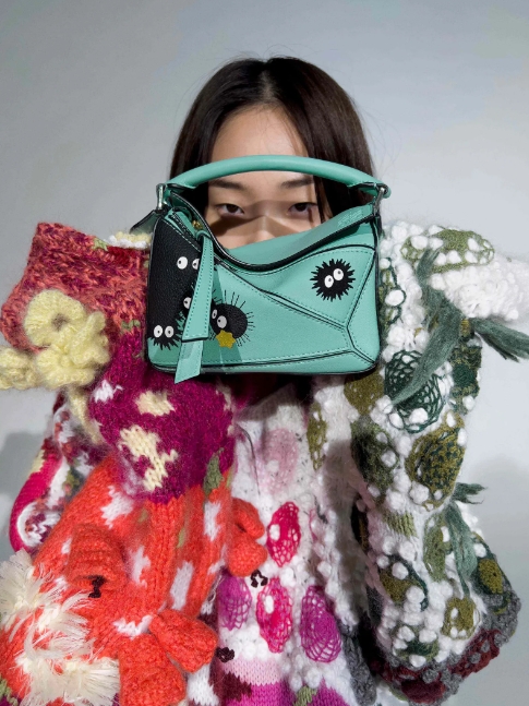 애니메이션에 빠진 럭셔리 패션 브랜드들 5