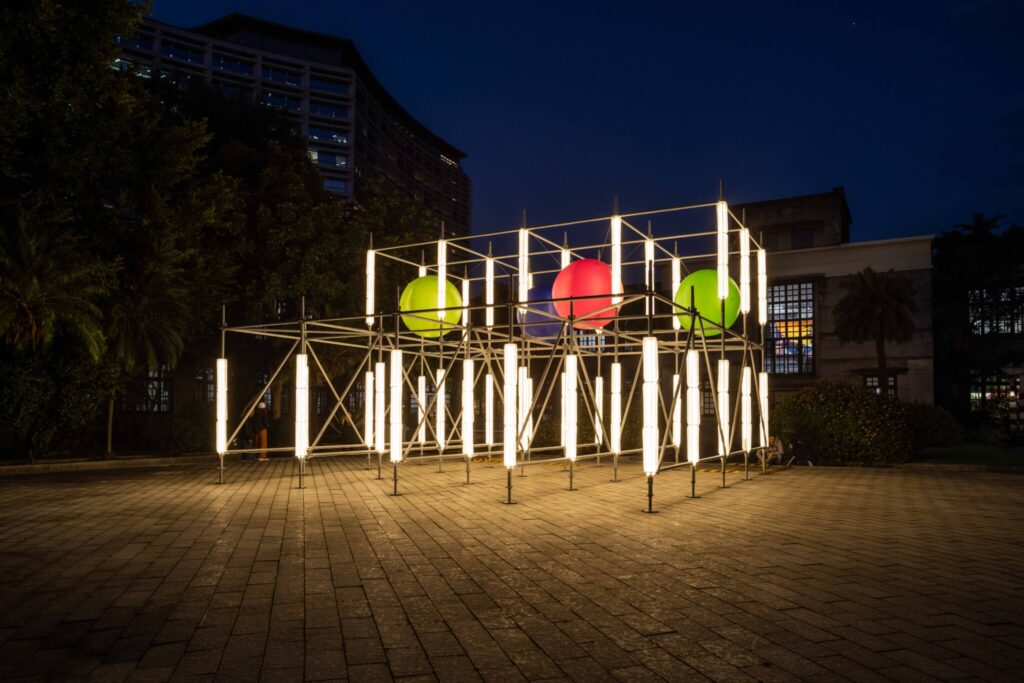 제1회 대만 디자인 위크 1 03 The German team Raumlaborberlin presented the temporary installation Freezing Talks about Hot Topics during Taiwan Design Week. Over the weekend