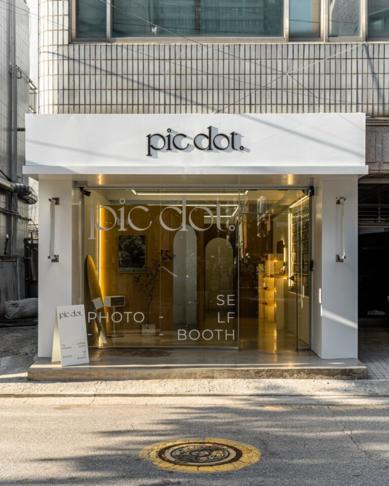 네컷 사진에도 팬덤이 필요하다, 픽닷 ① 33 네컷 사진에도 팬덤이 필요하다, 픽닷 ①