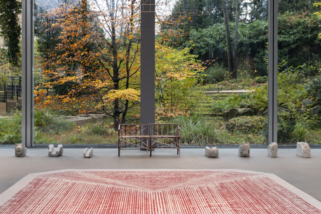 까르띠에 현대미술재단 〈건축가의 숨〉전 2 3. 까르띠에 현대미술재단 스튜디오 뭄바이 비조이 자인 전시 cMarc Domage 2