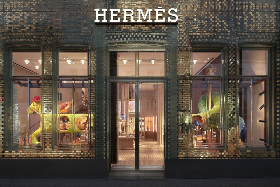 동서양 하이브리드 디자인 스튜디오, 감프라테시앤피 ② 1 Hermes 3 2023 142def