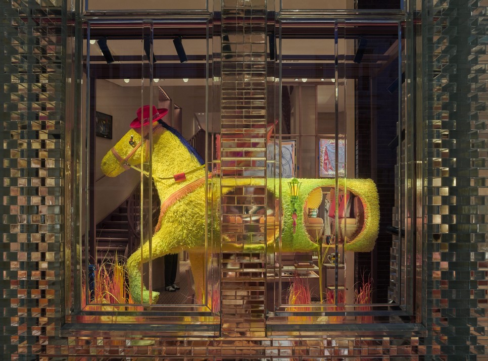 동서양 하이브리드 디자인 스튜디오, 감프라테시앤피 ② 2 Hermes 3 2023 166def 1