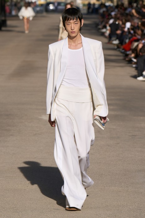 봄빛이 내린다! 예쁨이 넘치는 올해의 키 컬러 6 26 22 2