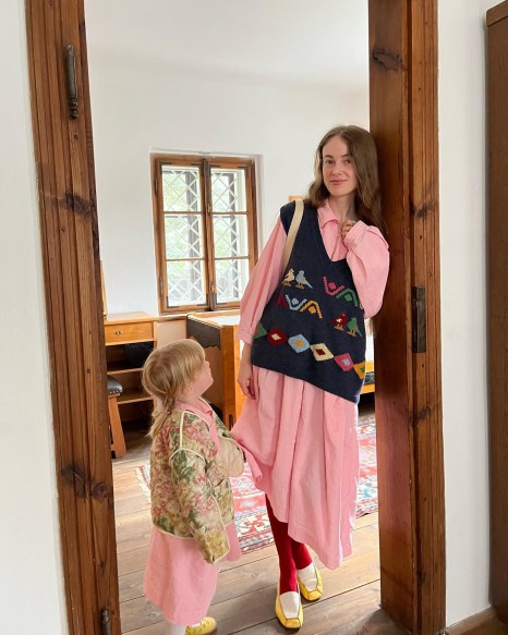 봄빛이 내린다! 예쁨이 넘치는 올해의 키 컬러 6 33 29