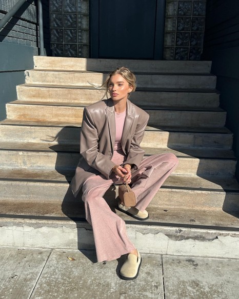 봄빛이 내린다! 예쁨이 넘치는 올해의 키 컬러 6 36 32