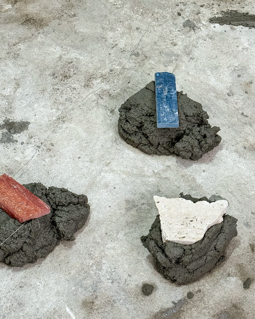 한아조 비누 작업자들이 보이는 공간 디자인 13 419019230 2587111538125056 1520960572752700481 n 2