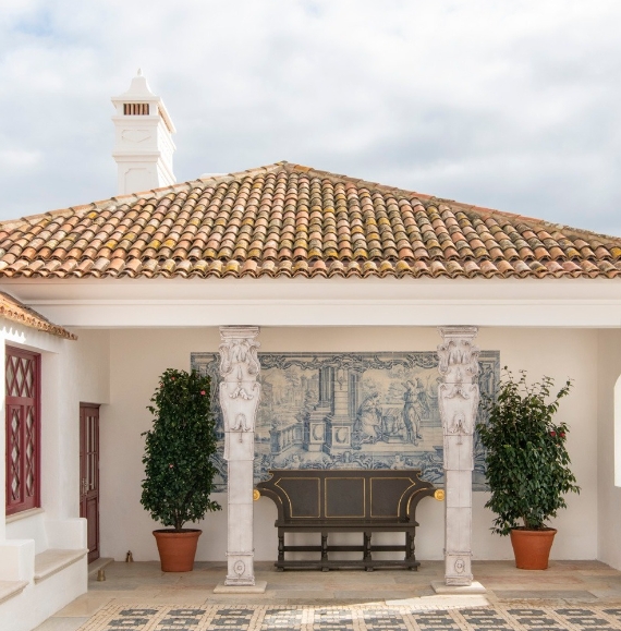 디자인 트렌드를 보여주는 세계의 독특한 ‘신상’ 호텔 4곳 1 Vermelho Hotel 인스타그램 1