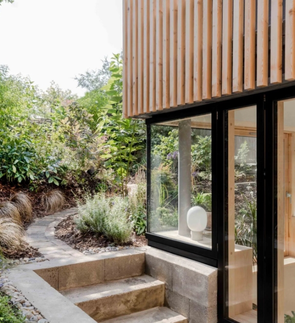 지하와 반지하를 멋진 주거 공간으로 바꾼 세계의 집 5 10 walden 2