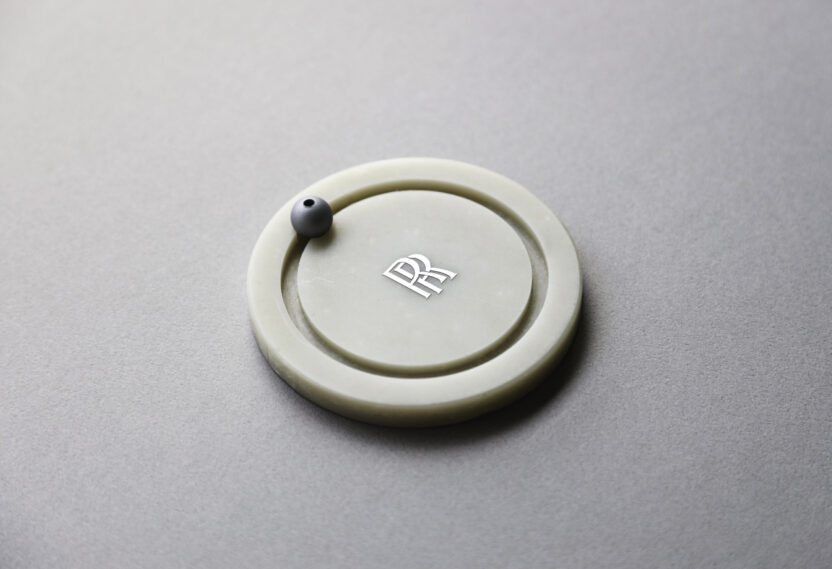 협업의 아이콘으로, 디자이너 김하늘 14 롤스 로이스 인센스 홀더3