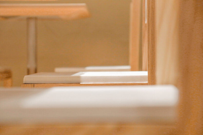 협업의 아이콘으로, 디자이너 김하늘 19 무인양품 스퀘어 체어5