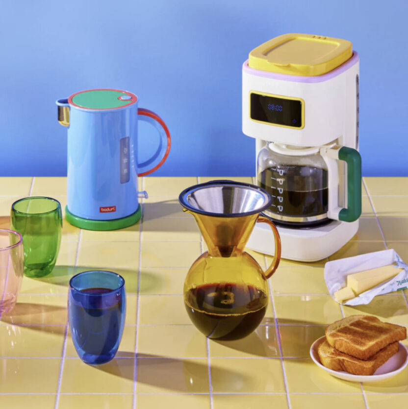 컬러가 돋보이는 새로운 리빙 아이템 4 1 스크린샷 2024 03 19 192638