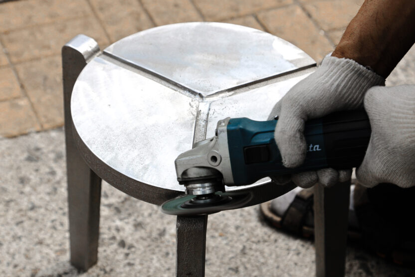 협업의 아이콘으로, 디자이너 김하늘 22 폐알루미늄 재활용 스택 앤 스택1