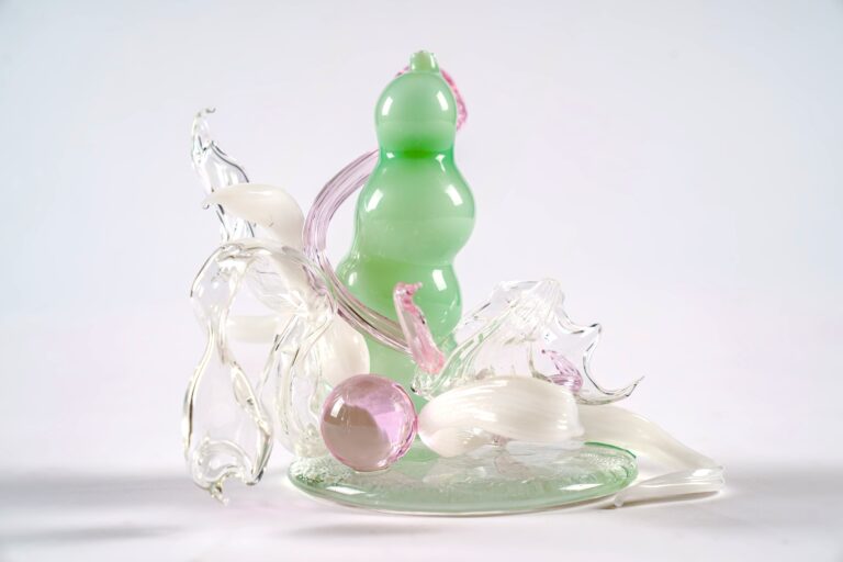 주체적 삶을 향한 갈망, 유리공예가 김연진 13 주체적 삶을 향한 갈망, 유리공예가 김연진