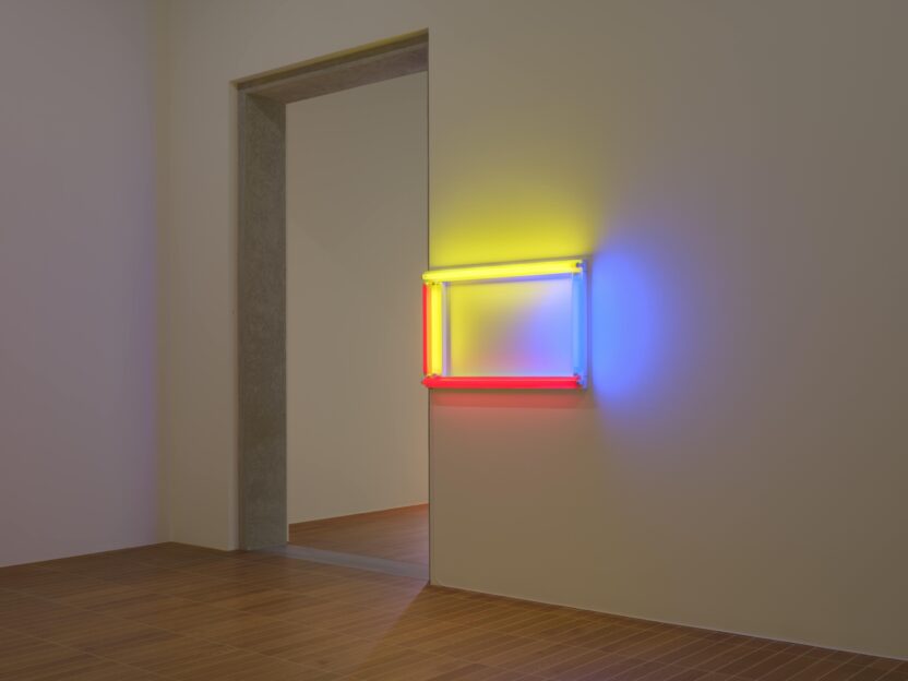 형광등이 빛의 예술이 되기까지 10 4 min 1