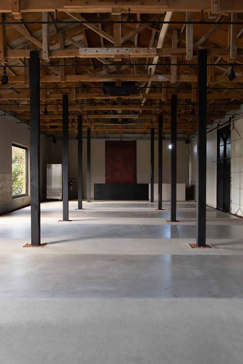 지구를 아끼는 마음으로 취향을 탐미하는 곳, 점 jeom 7 6