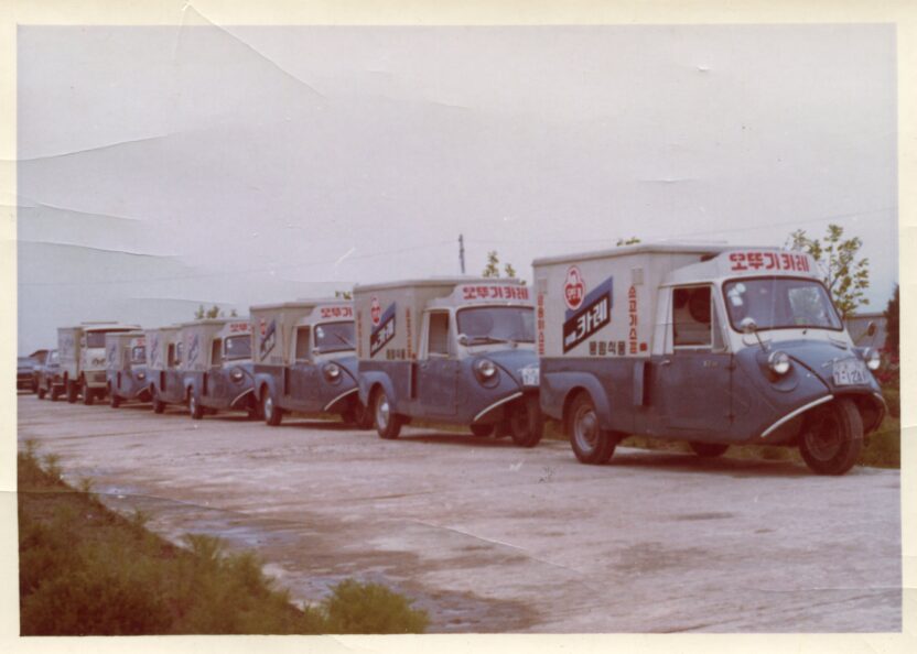오뚜기 카레의 브랜드커뮤니케이션 전략 3 8. 영업차량 이미지