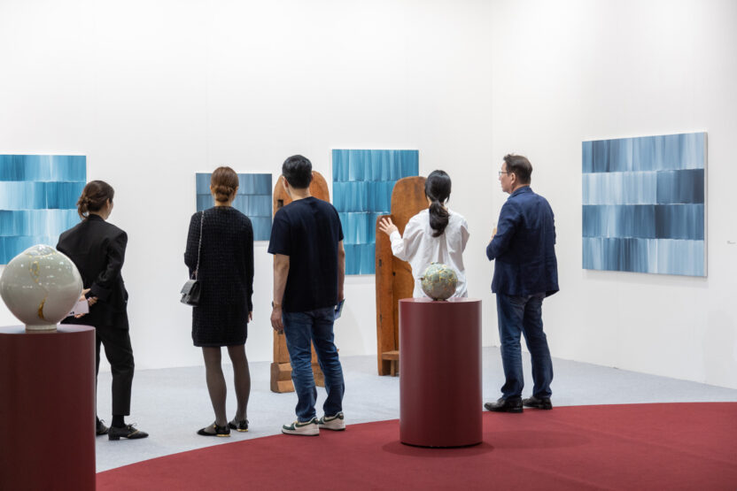 봄과 여름 사이, 놓치지 말아야 할 국내 아트페어 5 1 AB2023 7 ©ART BUSAN Inc