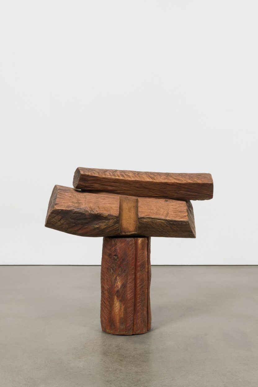 ArtBusan2024 국제갤러리 Kim Yun Shin 김윤신 Add Two Add One Divide Two Divide One 2019 27 2019 Quebracho wood 61 x 59 x 22 cm