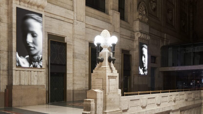 비현실을 현실로 바꾸는 여정, 몽클레르의 <꿈을 향한 초대> 3 Moncler Takes Over Milano Centrale Railway Station With An Invitation To Dream 001