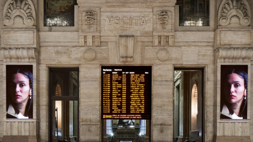 비현실을 현실로 바꾸는 여정, 몽클레르의 <꿈을 향한 초대> 10 Moncler Takes Over Milano Centrale Railway Station With An Invitation To Dream 0020 1