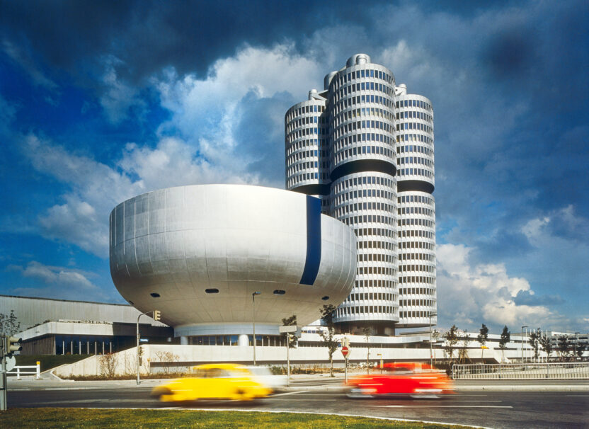 P90473084 highRes bmw headquarters and