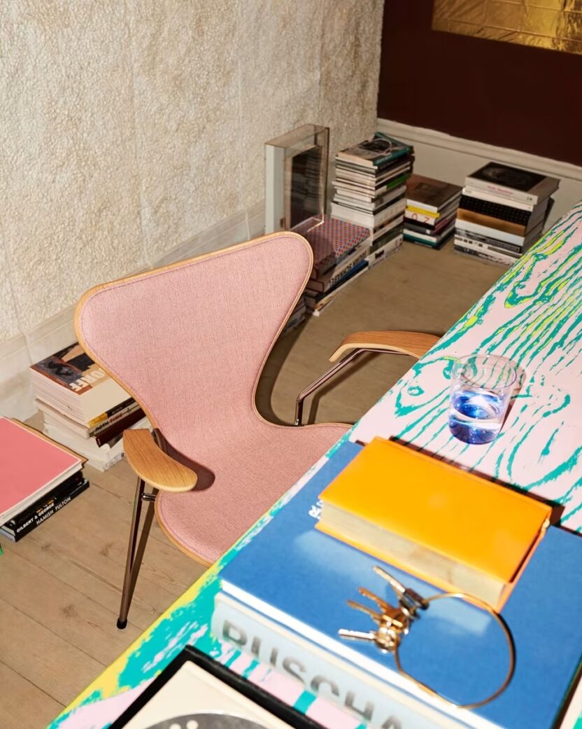 프리츠한센의 150년 디자인 헤리티지, 크리에이티브 디렉터 마리 루이스 회스트보 7 fh series 7 3107 christianshavn 1131 rgb high 1