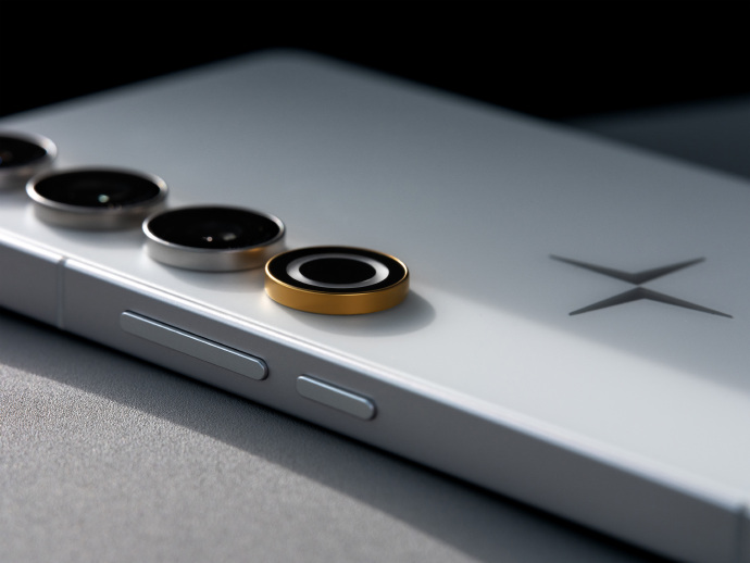 폴스타가 만든 AI 스마트폰의 등장 1 0079GXfegy1hp37l3stlaj36684moqvf