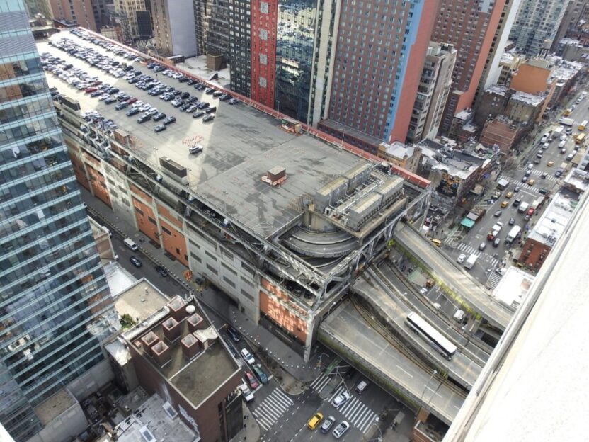 73년 역사를 지닌 버스 터미널의 변신 3 03 1