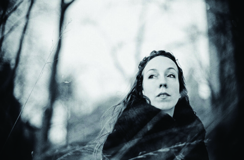 디지털 제조가 구축한 그로테스크의 미학 아이리스 반 헤르펜 (Iris Van Herpen) 1 140128000006456 O