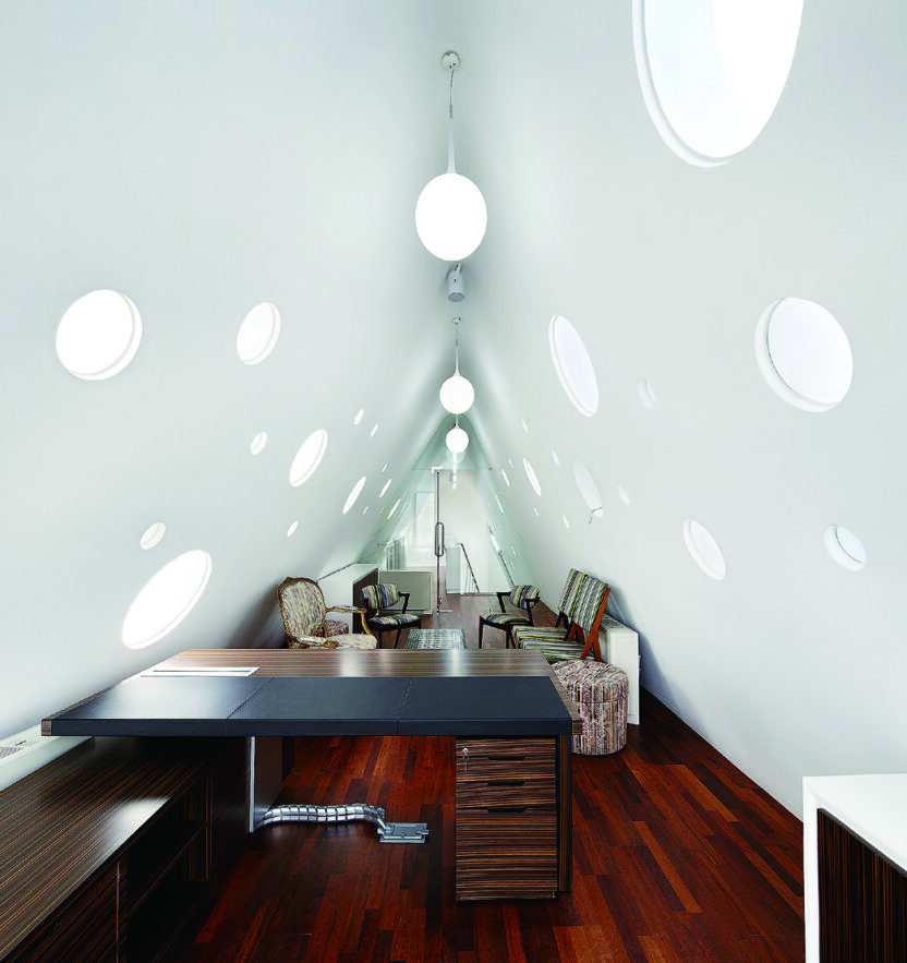 산업적 공예를 디자인하는 건축가 김찬중 3 140828000000927 O 2