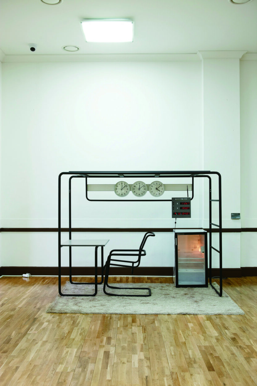 한국 디자인의 스펙트럼을 넓히는 디자이너 김상규 11 150930000002526 O