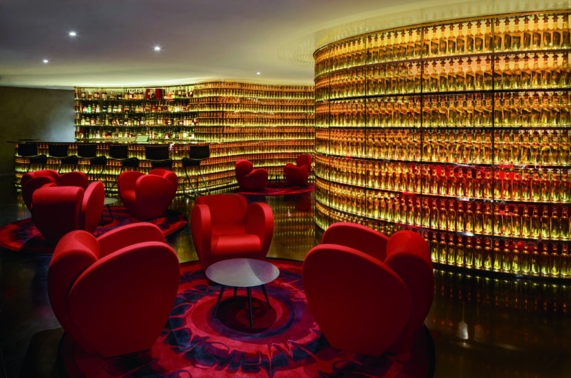 디자인을 소재로 하는 아티스트 론 아라드 5 161027000000503 O